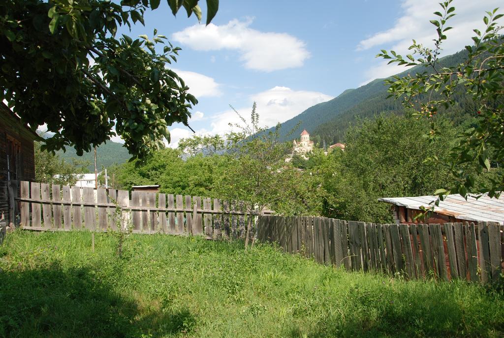 Keti Pilpani Guesthouse Mestia Exterior foto